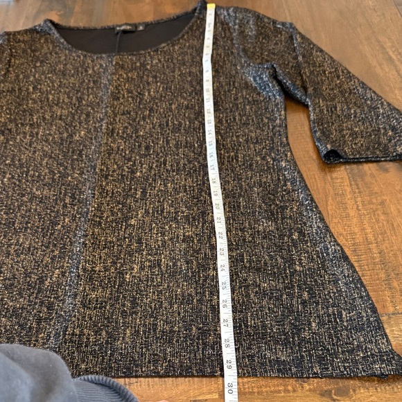 La Vanya Elegant Black and Gold Women's Blouse - Picture 4 of 6